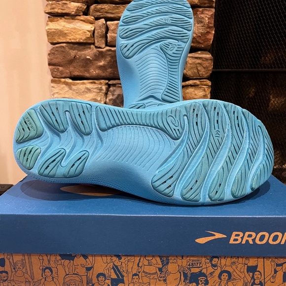 Gel Nimbus Lite 2 Running/Athletic Shoe New in Women's Blue/Purple Lightweight - Picture 3 of 5